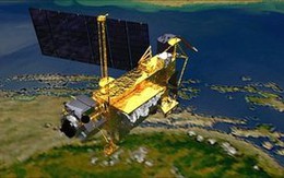 Vệ tinh 6 tấn của NASA rơi xuống Thái Bình Dương