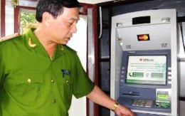 Máy ATM của Ngân hàng Agribank bị cạy phá