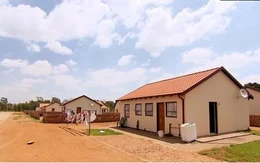 Công nghệ xây nhà bằng rác thải công nghiệp ở Nam Phi