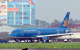 Vietnam Airlines hoãn bay vì khách hút thuốc trong toilet