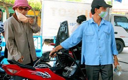 Sửa luật để giảm giá xăng dầu