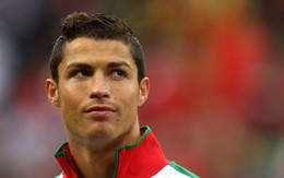 Ronaldo khăng khăng đòi ra sân vì tình yêu dân tộc