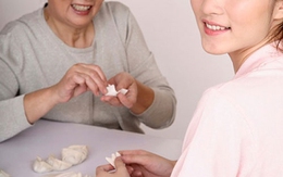 2 nàng dâu phụng dưỡng bố mẹ chồng