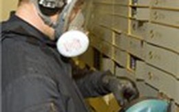 Ngân hàng dành cho các băng đảng tại Anh