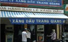 Hà Nội: Bức xúc vì cây xăng bán xăng “dính” nước