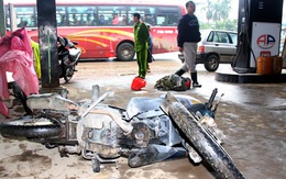 Điểm tin chiều: Xe máy bốc cháy ngay trong cây xăng