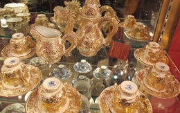 Lóa mắt với bộ gốm sứ dát vàng của đại gia Hải Phòng 