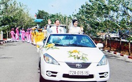 Đại gia 74 tuổi lấy thiếu nữ 20 làm "bà năm"