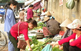 Xăng đè lương: Dân lại lo tăng giá