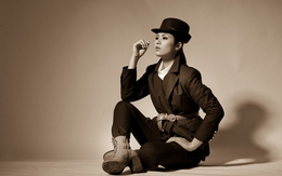 Ngọc Hân cá tính với thời trang tomboy tự thiết kế