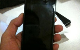 Smartphone sử dụng BlackBerry 10 lộ diện