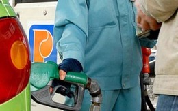 Giá xăng dầu: "giảm 1, tăng 6" 