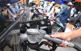 Thuế nhập khẩu xăng dầu tăng vọt