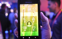 Smartphone thứ hai dùng chip Intel từ Lenovo sắp ra mắt