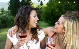 Làm đẹp với … rượu bia 