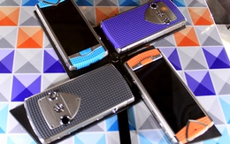 Bốn sắc màu thời trang của Vertu Contellation Smile