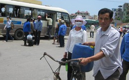 Giá xăng giảm 5 lần: Cước vận tải vẫn đứng im