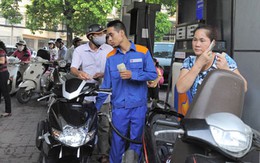 Nghe điện thoại tại cây xăng sẽ bị phạt tới 5 triệu đồng