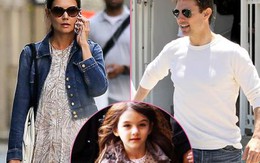 Tom Cruise & Katie Holmes luôn giành tình yêu cho bé Suri