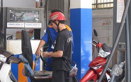 Kêu lỗ: Vừa lên giá, xăng dầu muốn tăng tiếp