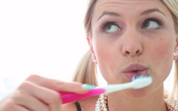 Làm đẹp bằng … bàn chải đánh răng