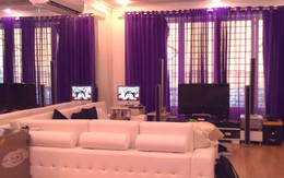 Góc thời trang trong phòng riêng của Ngọc Trinh