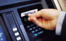 Mượn di động rồi trộm tiền... trong thẻ ATM của bạn 