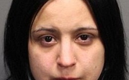 Bà mẹ 26 tuổi tưới xăng đốt chết con gái 2 tháng tuổi