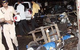 Ấn Độ: 3 vụ nổ rung chuyển trung tâm tài chính, hơn 130 người thương vong