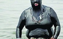 Thời trang "tia cực tím" 