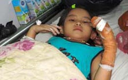 Đắk Lắk: Đổ xăng lên giường, ôm vợ con “hờ” tự thiêu