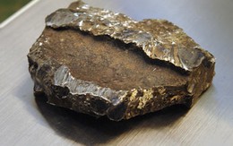 Lừa bán “thiên thạch” giá 100 tỷ đồng