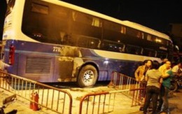 Ném can xăng đốt xe Vip giường nằm