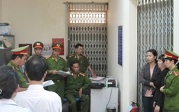 Nữ trưởng phòng ngân hàng bị bắt