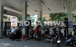 Xăng tăng giá: kẻ khóc, người cười