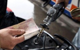 Đắc Lắc: Mua 100 lít xăng, bị ăn gian... 7 lít