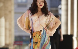 Lý Nhã Kỳ "khoe" dáng trong triển lãm thời trang tại Paris 