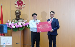 Vingroup trao tặng Bộ Y tế Phần mềm DrAid™  hỗ trợ đánh giá tiên lượng Covid-19