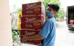 UNIBEN trao tặng 15.000 phần quà cho bộ đội biên phòng Tây Ninh chống COVID-19 nơi biên giới