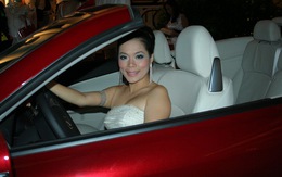 Mỹ Lệ được chồng đại gia tặng xe Lexus