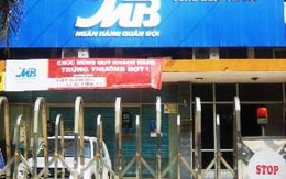 Bắt cóc người gửi tiền ngay tại ngân hàng