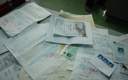 Lãnh 13 năm tù vì chiếm đoạt tiền ngân hàng