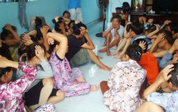 Triệt phá sòng bạc của 50 'quý bà'