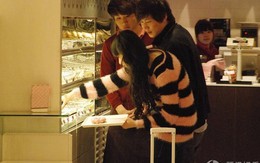 Bồ teen của Trần Quán Hy công khai tình yêu mới