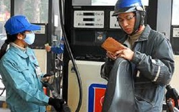 Bỏ quy định nộp thuế phí xăng dầu