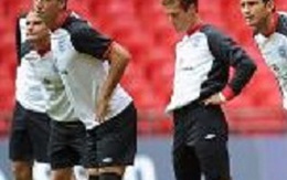 Các "đại gia" bức xúc với những trận giao hữu vô bổ 