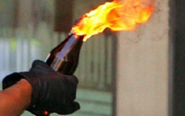 Sứ quán Nhật Bản ở Seoul bị ném bom xăng 