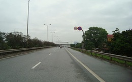 “Đại gia” bán đất: Chi hơn 120 triệu đồng mua vé máy bay cho cán bộ 