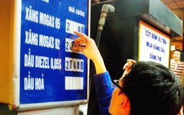 Giá xăng bất ngờ tăng 400 đồng một lít vào lúc 22h