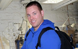 Chàng trai vượt 6.500km tìm lại tình yêu 